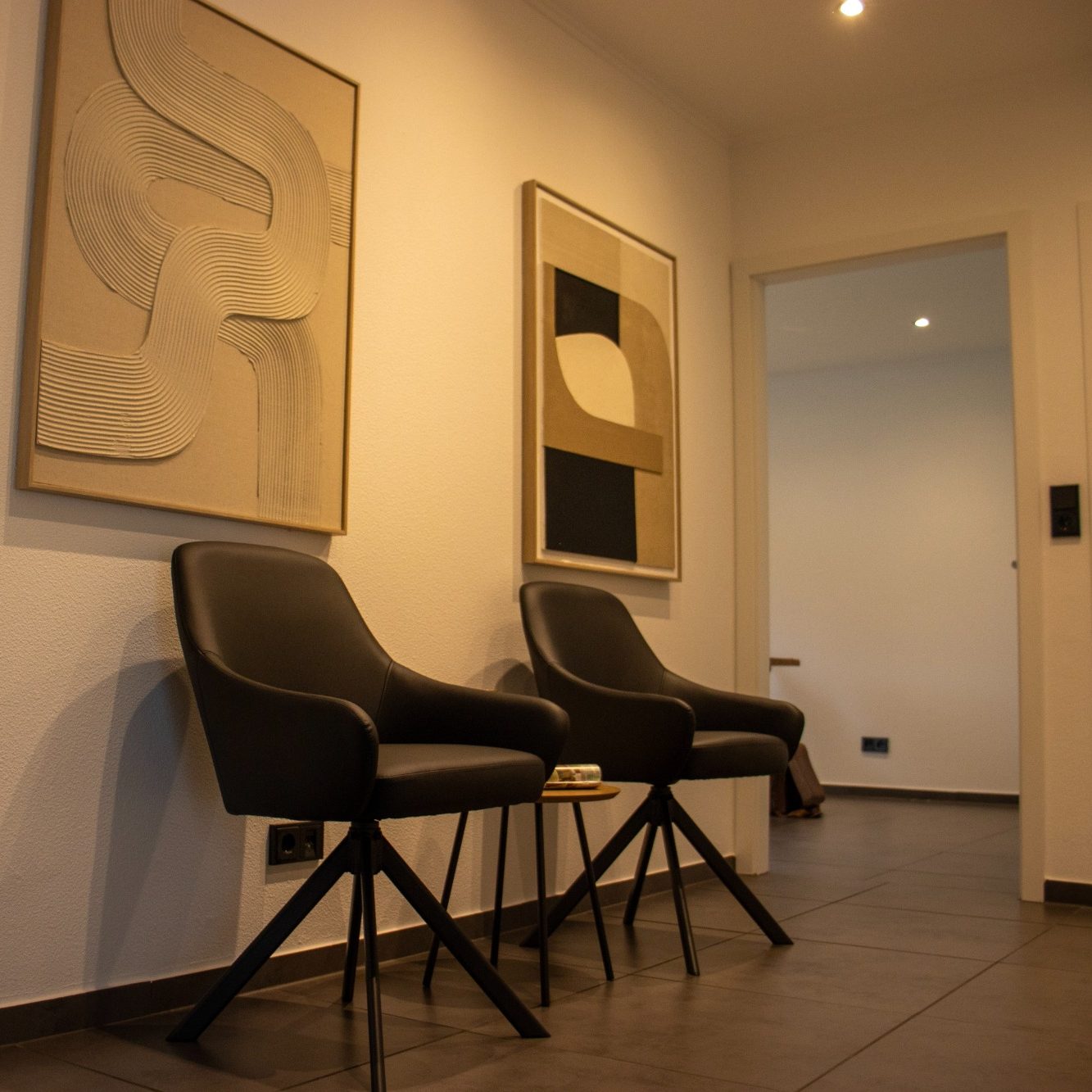 Wartebereich unserer Praxis für Psycholgoische Beratung in Düsseldorf-Kaiserswerth